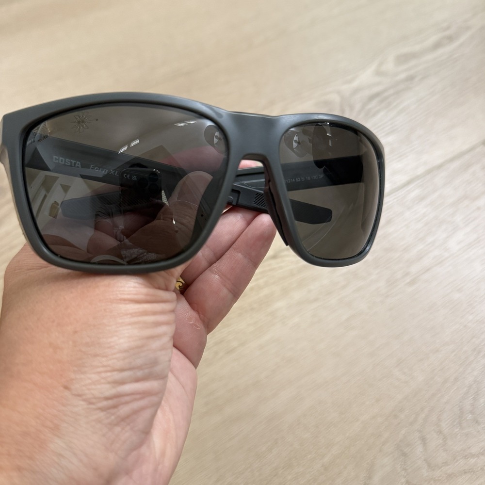 Costa Del Mar Ferg XL Sunglasses Matte Black 580G Gray Polarized Glass 6S9012 - Picture 2 of 9